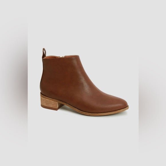 BEAST FASHION Shoes - Beast Fashion PU Leather Block Heel Boots